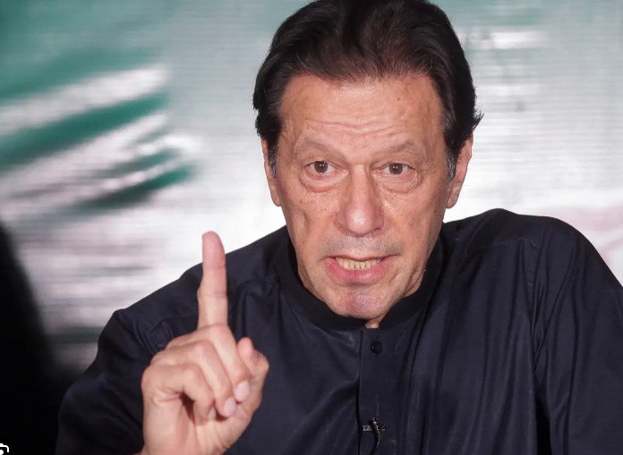 عمران خان: بودجه پاکستان بسیار ظالمانه است