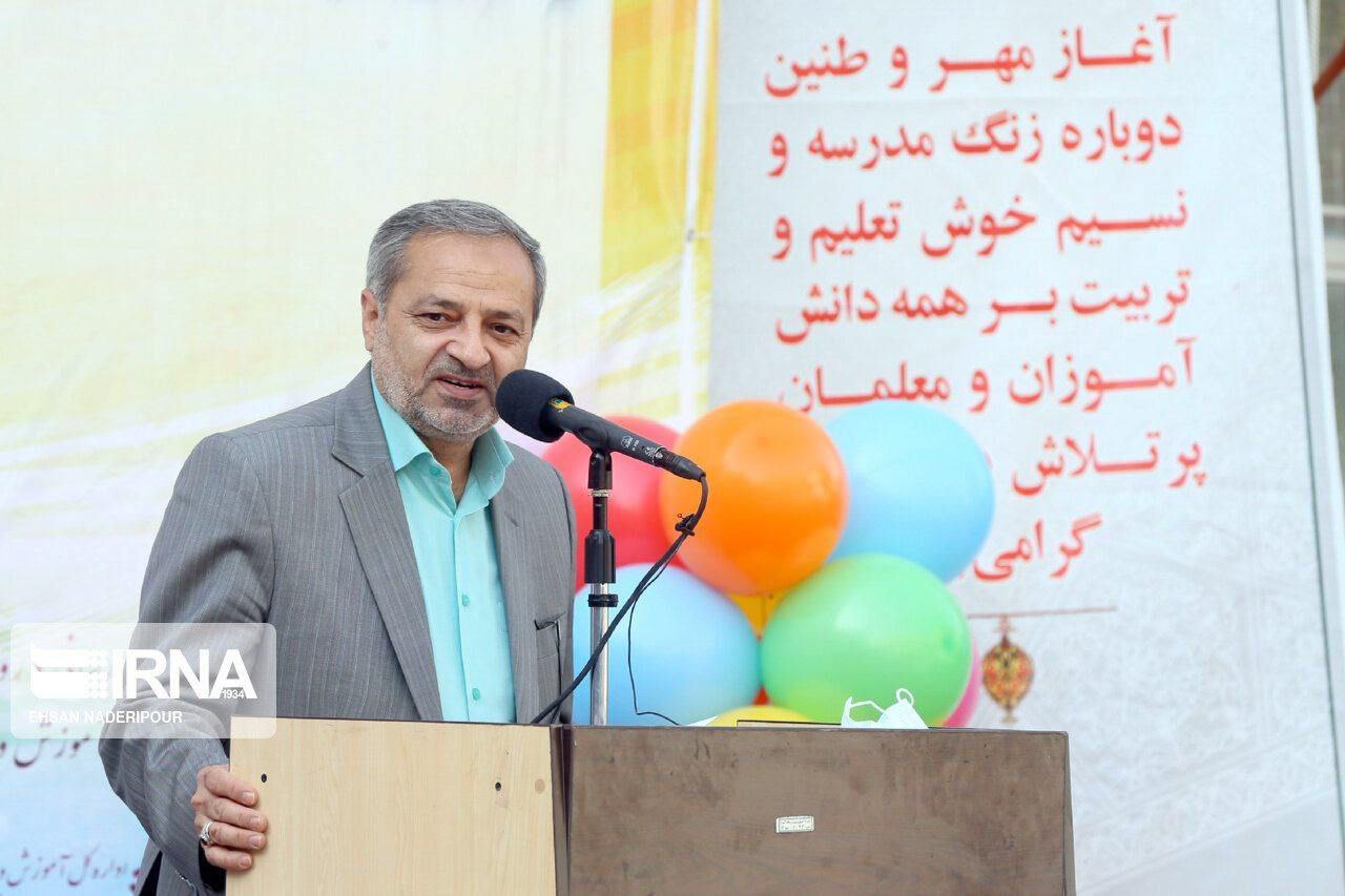 علی رضا کاظمی کو وزارت تعلیم کے مجوزہ وزیر کے طور پر پارلیمنٹ میں متعارف کرایا گیا