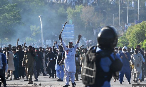 مجازات 3 سال زندان برای شرکت کنندگان در تجمع های غیر قانونی در اسلام آباد
