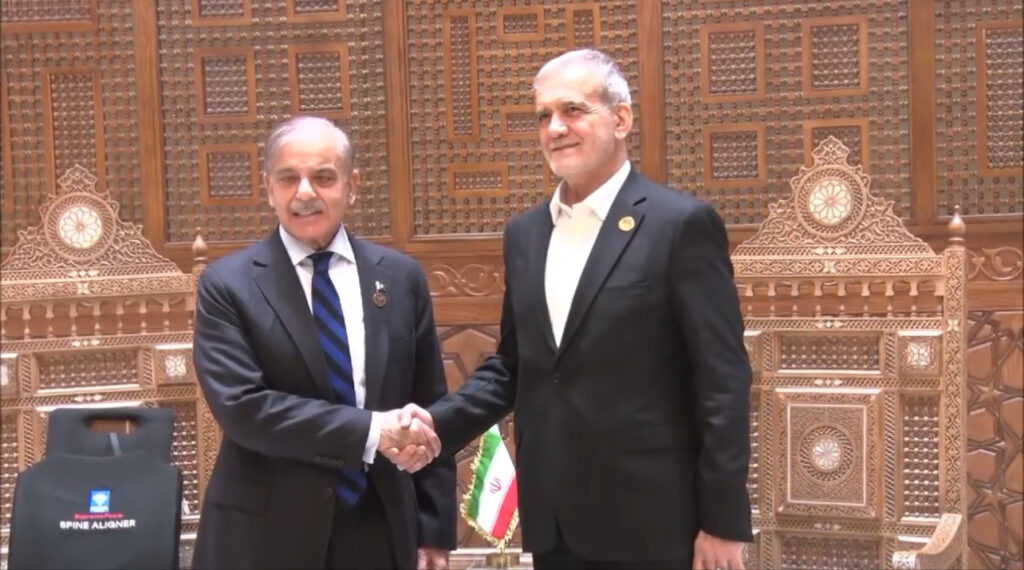 حمایت پاکستان از ایده پول واحد اسلامی / شهباز شریف از پزشکیان برای سفر به اسلام آباد دعوت کرد