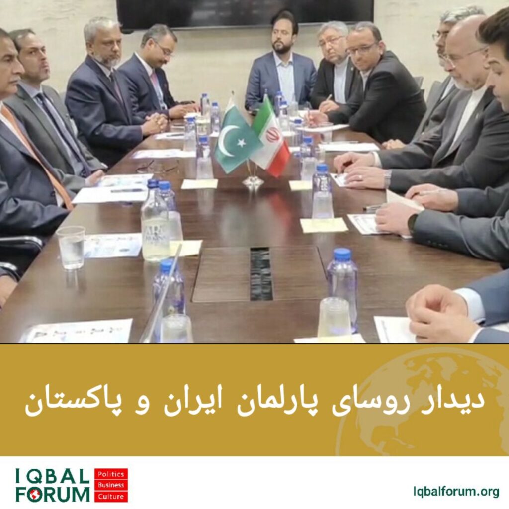 سردار ایاز صادق؛ رئیس مجلس ملی پاکستان در حاشیه ششمین کنفرانس جهانی روسای پارلمان در ژنو با دکتر محمد باقر قالیباف؛ همتای ایرانی خود دیدار کرد.