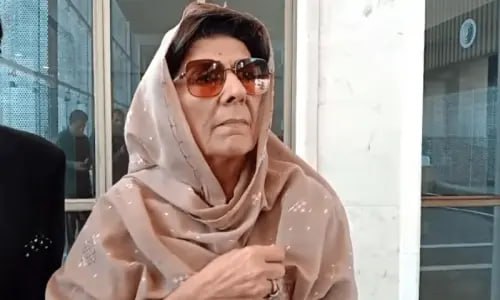 اعتراض شدید حزب PTI به اتهامات «تروریسم» علیه خواهر عمران خان !