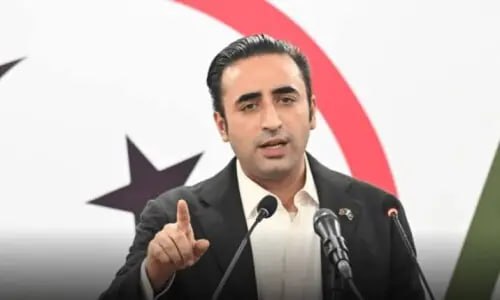 انتقاد شدید حزب مردم از تعلل دولت در درخواست کمک برای سیل !