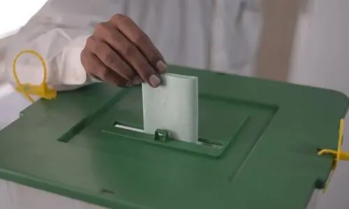 حزب تحریک انصاف خواستار انتشار گزارش هیئت ناظر بر انتخابات شد