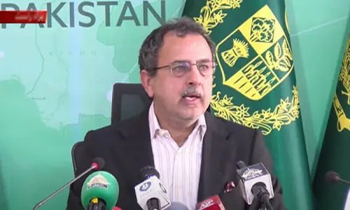 علیرغم کاهش بدهی، ریسک‌های بخش برق به دلیل سرمایه‌گذاری‌های متصل به دلار چین تا ۸ سال ادامه خواهد داشت!