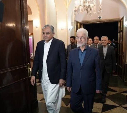اسکندر مومنی؛ وزیر کشور ایران وارد اسلام آباد شد