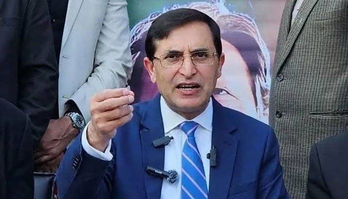رئیس حزب تحریک انصاف: در صورت نظام فرمانداری در ایالت خیبر پختون‌خواه از تمام گزینه ‌ها استفاده خواهیم کرد