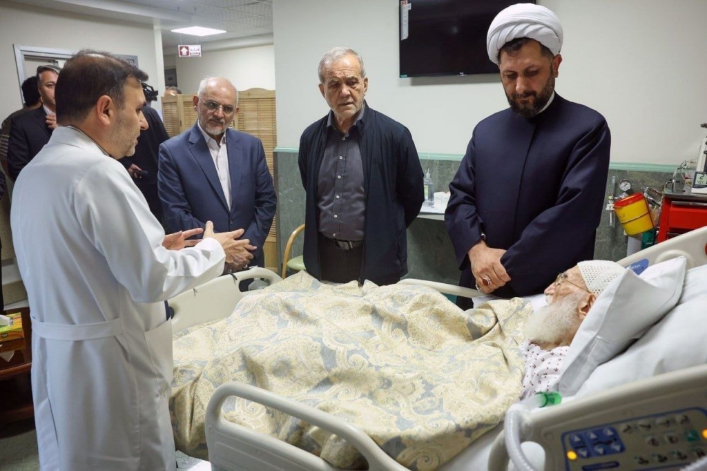 مسعود پزشکیان کی حضرت آیت اللہ العظمیٰ نوری ہمدانی سے عیادت