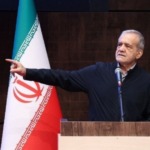 پزشکیان: میں ان لوگوں کے ساتھ کھڑا ہونا چاہتا ہوں جو ملک کے اتحاد اور عزت کا دفاع کرتے ہیں